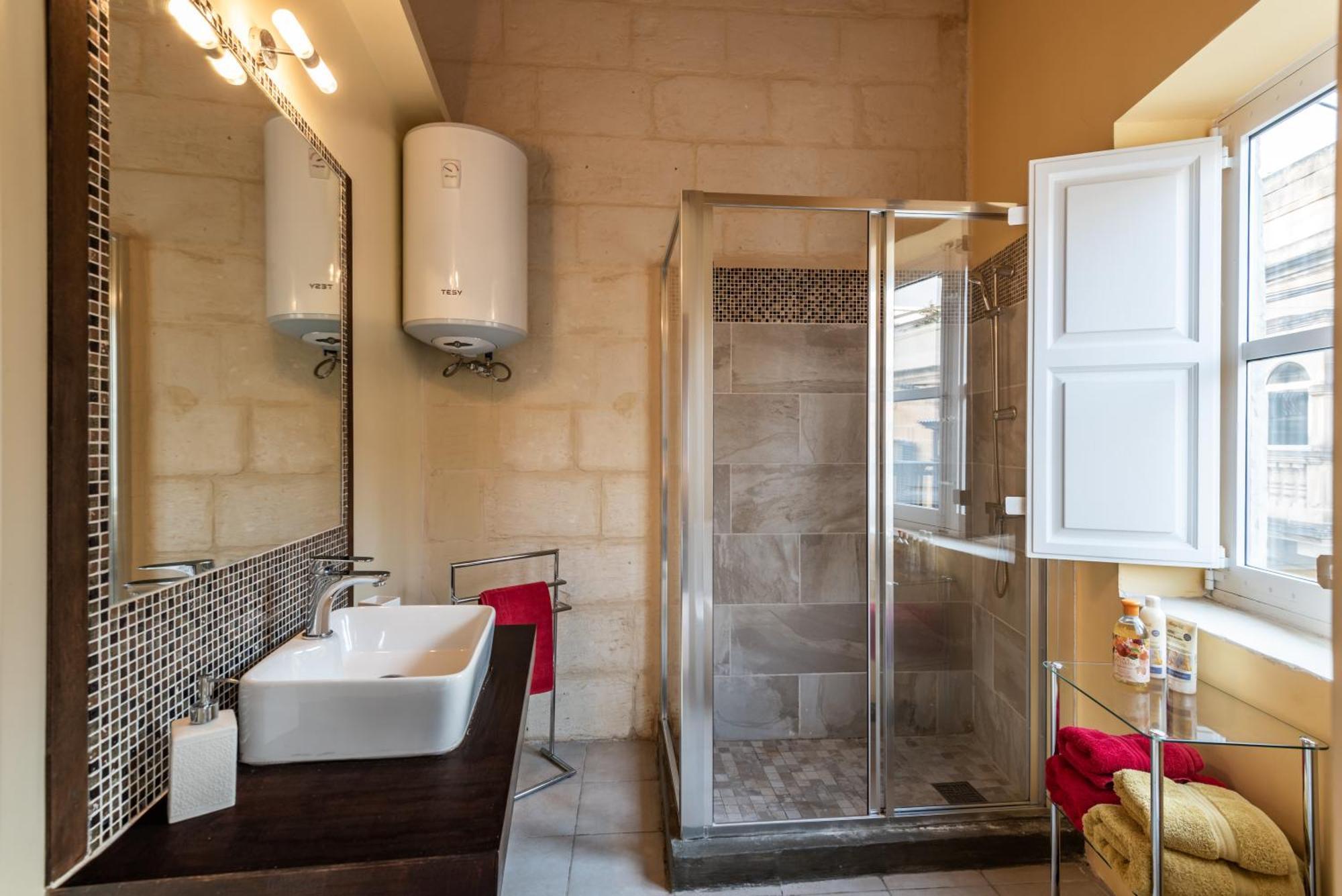 Bed and Breakfast The Stonehouse Saint Julian's Екстер'єр фото